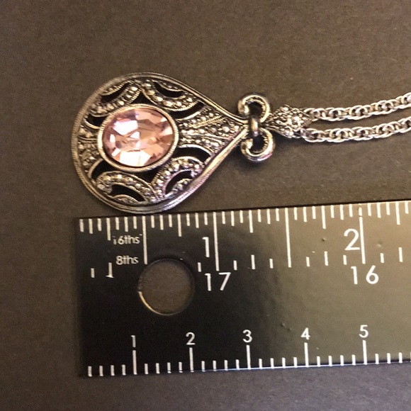 GREAT GIFT! Necklace teardrop pendant pink stone 25.5” chain tarnish free - Picture 9 of 9